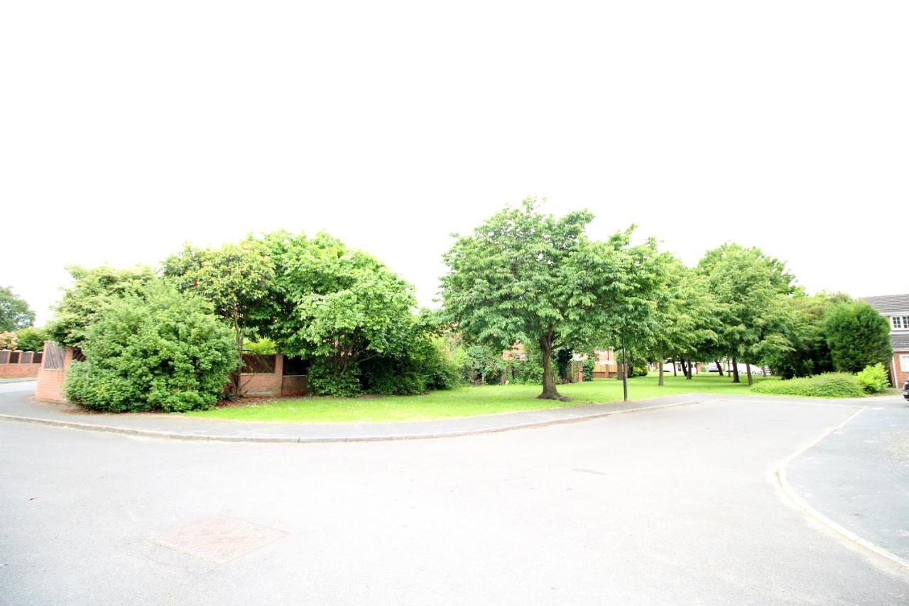 Doncaster - Warmsworth - Great Customer Feedback - 3 Bed Detached House - Private Garden & Parking Plus Garage - Quiet Cul De Sac Location - Dog Friendly - Fast Wifi - Close To Motorway Access Eksteriør bilde
